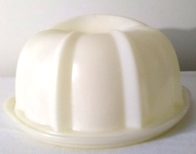NordicWare Deluxe Bundt Cake Keeper Frosted Clear Tray Dome Lid 12  