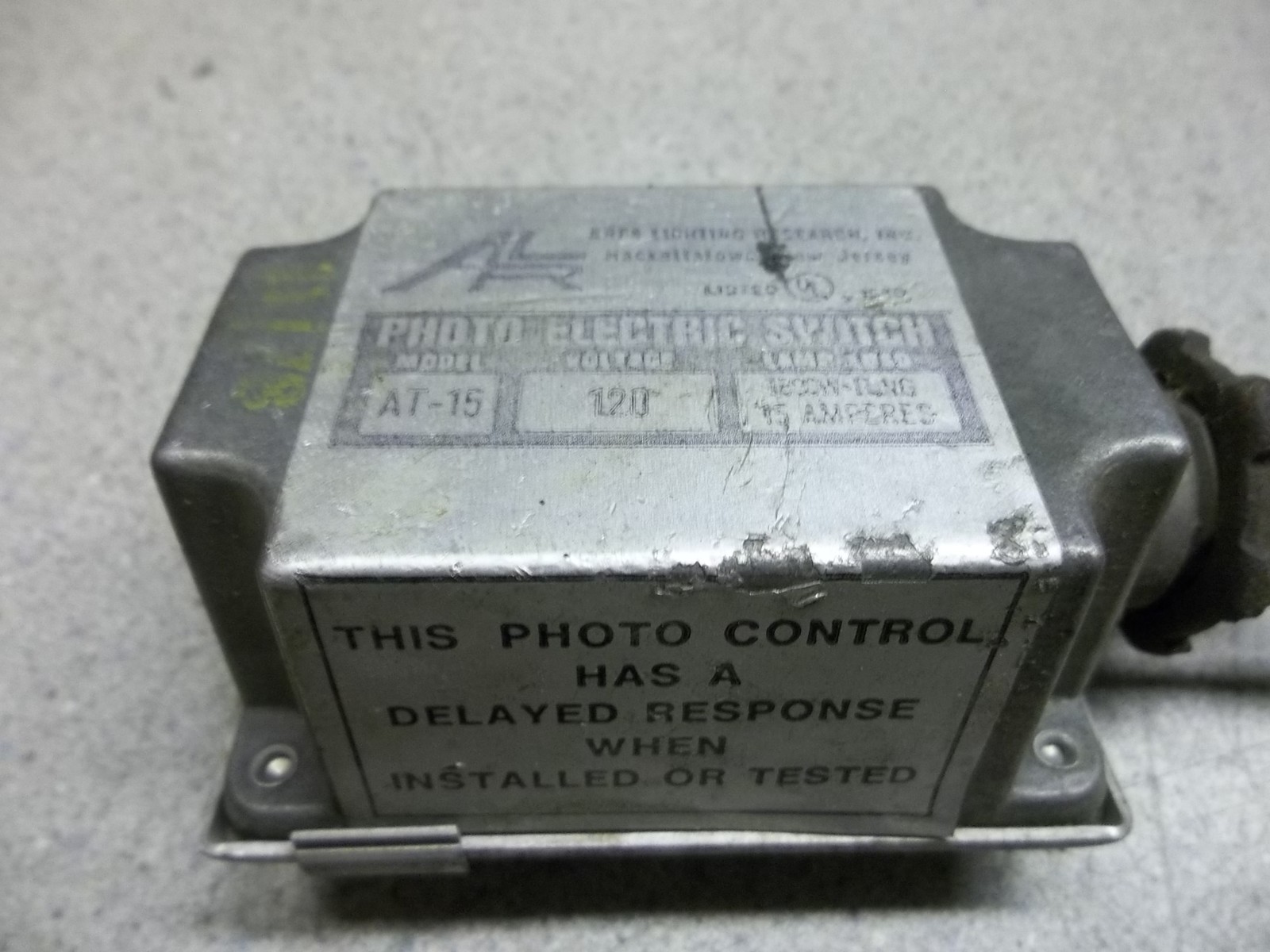 Area Lighting Research Photoelectric Switch AT-15 120V 1800W *FREE ...