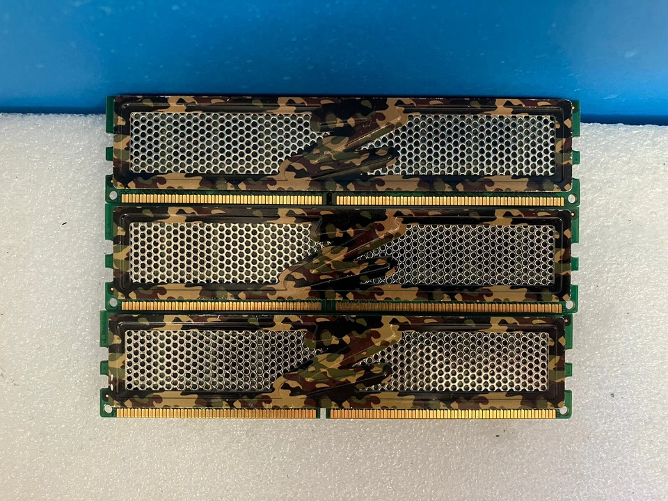 ~ (3x 1GB) OCZ Special Edition DDR2 Memory 1GB Kit PC2-6400 800MHz OCZ2SOE8002GK - Image 3 of 4