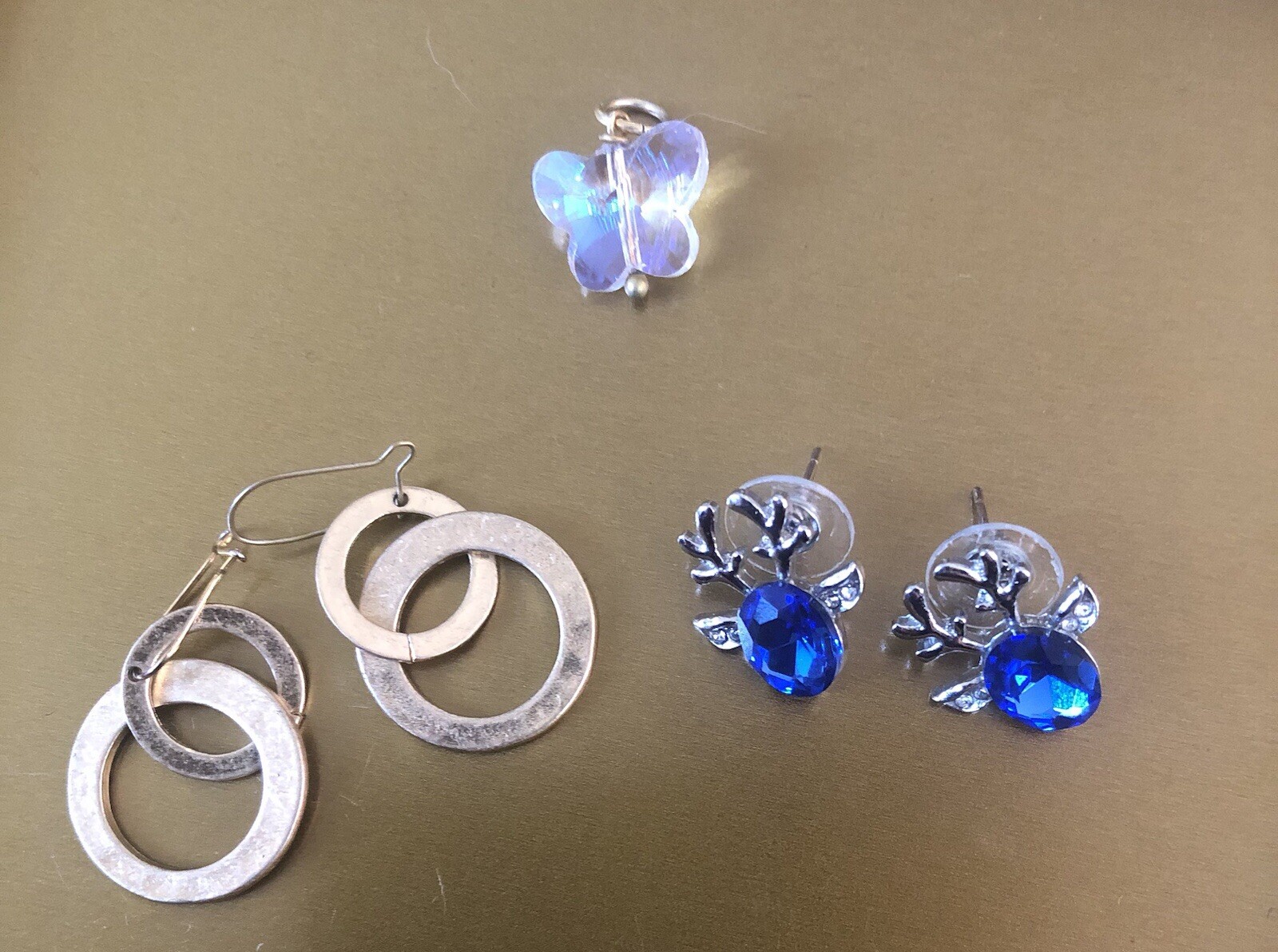 Assorted Small Stud Earring Collection 6 set + ch… - image 3