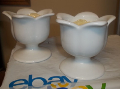 2 XCELL 3.5X4'' CANDLE HOLDERS WHITE FLOWER INCLUDES CANDELS