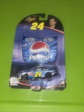 2004 Nascar Winner's Circle 1:64 Jeff Gordon 24 Pepsi DuPont Car w/Hood