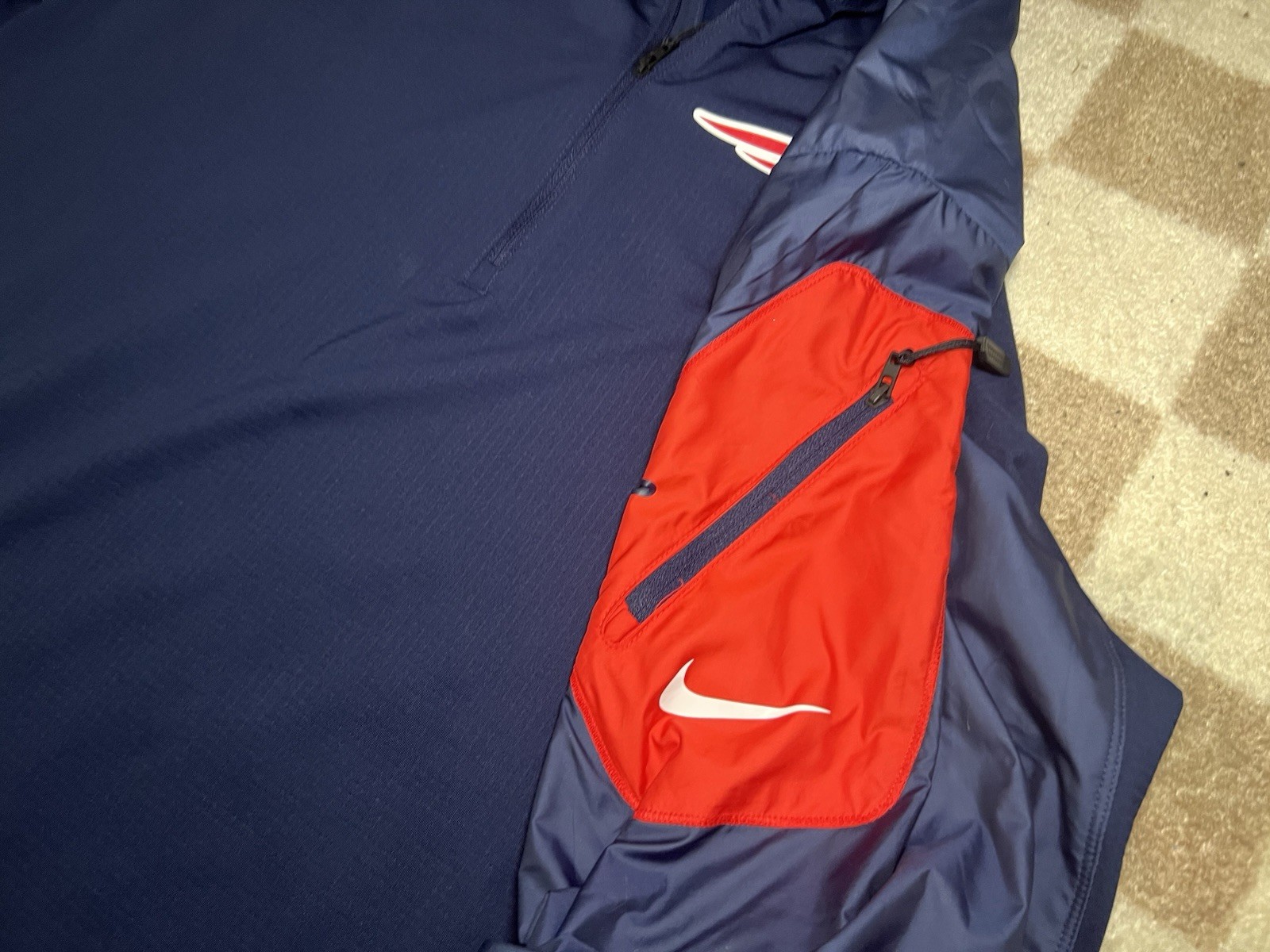 SACAI X NIKE Giacca a vento New England Patriots Nike Onfield blu navy 1 4 zip uomo taglia L