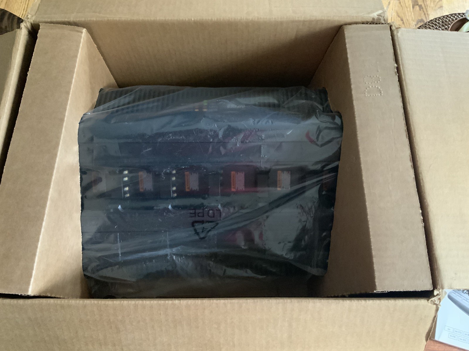 New Motorola Impres WPLN4211B 6 Slot Multi-Unit Adaptive Gang Charger