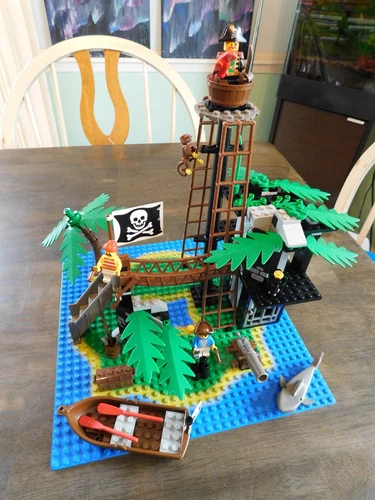 LEGO Pirates Forbidden Island Set 6270 Vintage 100% Complete, No Box No Manual