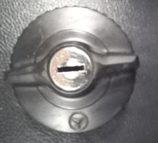 Original Mercedes Tankdeckel Huf Oldtimer abschließbar R107, W123, W116 Original Mercedes Tankdeckel Huf Oldtimer abschließbar R107, W123, W116