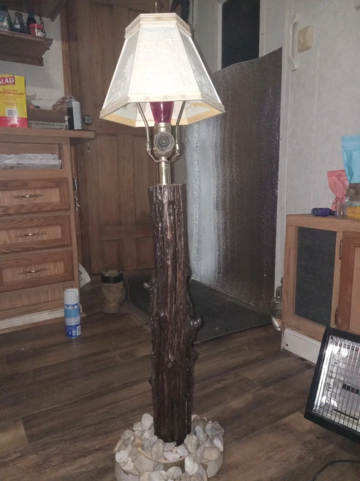 Lámpara de tronco decretiva para sala de estar Foto 2 de 4