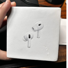 Apple AirPods Pro 2nd Gen White Bluetooth Earbuds MagSafe Case MQD83AM/A