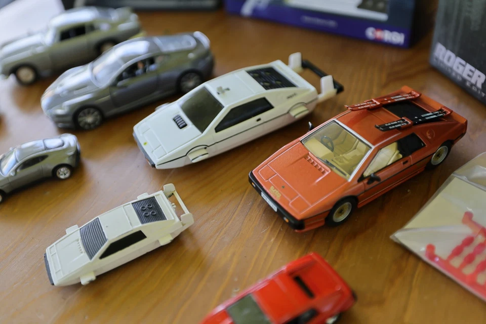 James Bond Corgi 1:36 and 1:64 collection - Image 4 of 4