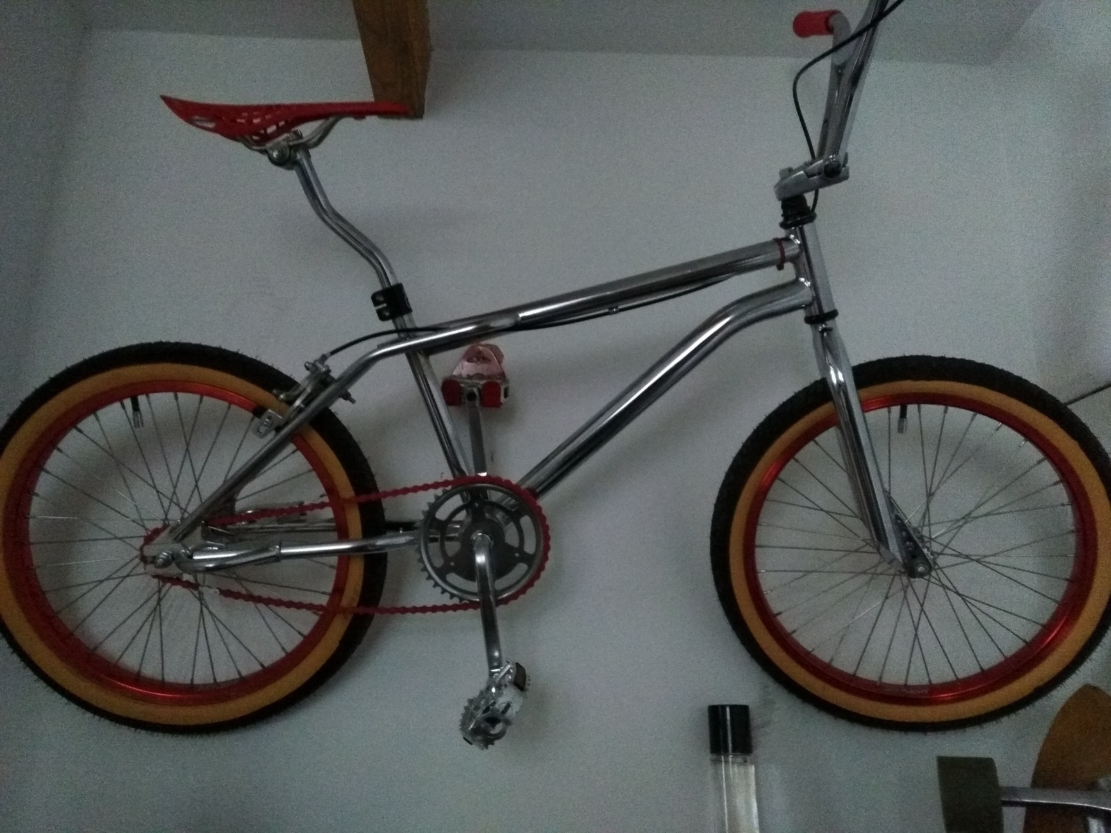 Picture 1 of 8