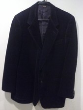 oscar de la renta black velvet blazer 42" chest x 31" lengh 2 button front