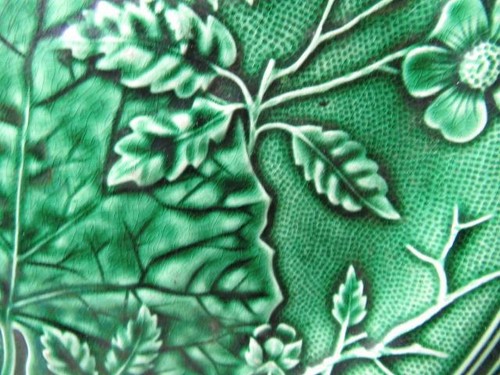 2 Antique Thomas Till Green Majolica Vine Leaf Plates 9¼" - Picture 10 of 11