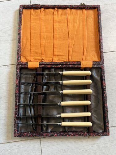 Vintage Box Set Of Butter Knives - Picture 1 of 6