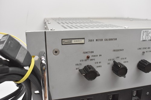 Fluke 760A Meter Calibrator AD/DC Voltage/Amps-Resistanc/Ohms RARE ITEM - Picture 2 of 10
