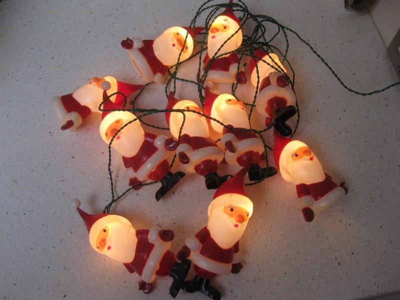 Vintage Retro 10 Santa Claus Strand Lights 10 ft. Indoor Lights