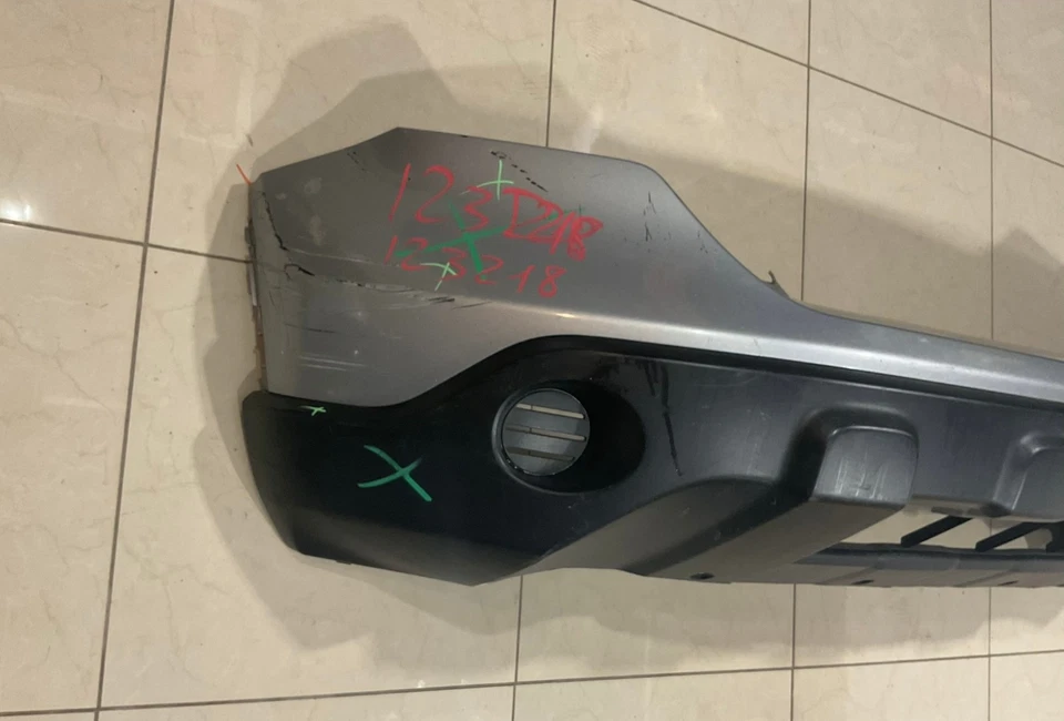 Front Upper Bumper Cover Silver 10-2011 Honda CR-V EX /L /LX 71102+SWA+ZZ00 OEM - Image 4 of 4