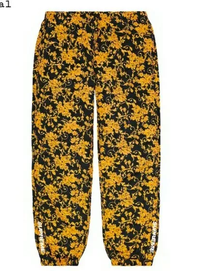 Supreme Warm Up Pant Black Floral S