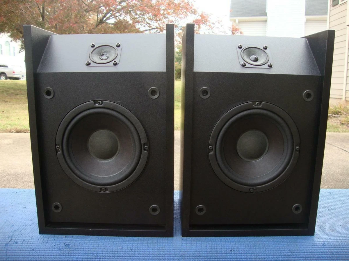 Awesome Pair of Bose 201 Series III Direct Reflecting Bookshelf Speakers