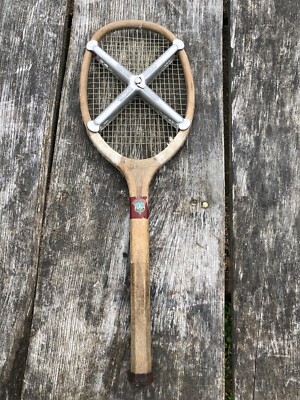 Raquette De Tennis Ancienne En Bois - Williams & Co Paris, Phoenix, Vintage