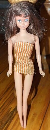 Poupée vintage années 1960 Mego Barbie Clone Maddie Mod princesse Grace 🙂 - Photo 1/9