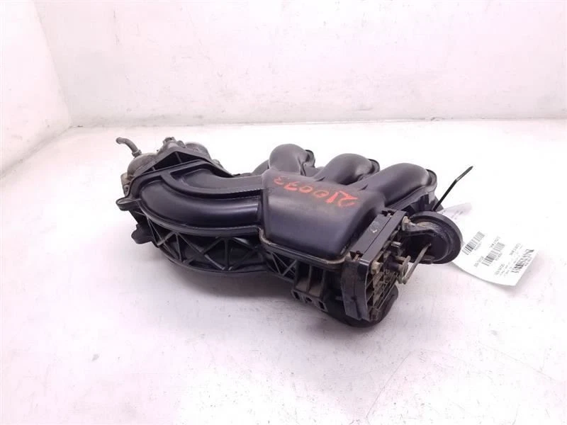 04-06 LEXUS ES330 3.3L 6CYL 3MZFE UPPER INTAKE MANIFOLD ASSEMBLY  - Image 4 of 4