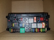 2008 - 2014 Mercedes Benz C350 C300 C250 Front Sam Fuse Relay Box Module