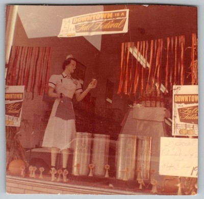 Vtg Color Snapshot Waitress In Downtown Fall Festival Store Window Display 1960s
