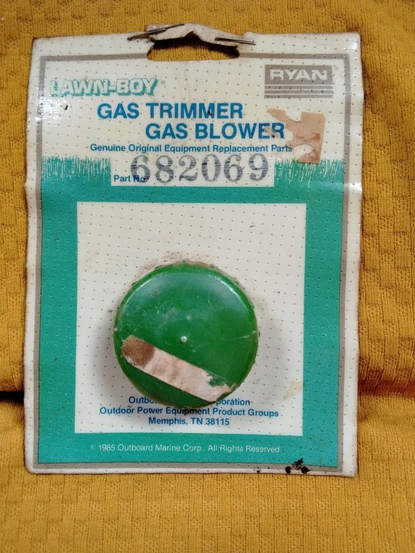 Lawn-Boy Gas Trimmer Gas Blower #682069 Gas Lid
