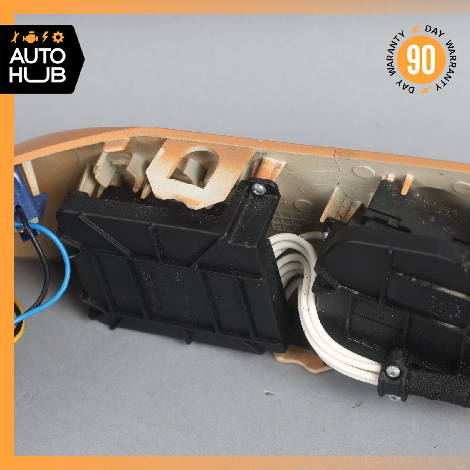 03-13 Maserati Quattroporte M139 Front Right Side Seat Control Switch OEM