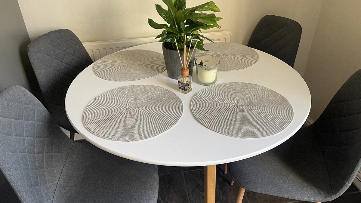 Laptop 2024 table jysk