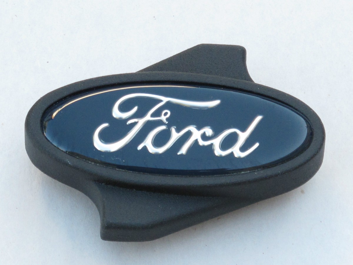 Ford Performance Air Cleaner Wing Nut Black 1/4-20 Threads Ford Performance Air Cleaner Wing Nut Black 1/4-20 Threads