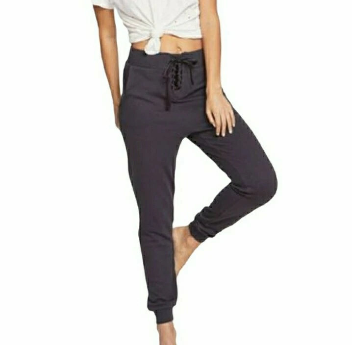 Spiritual gangster deals star sweatpants