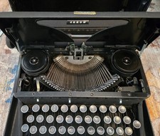1940s Royal Typewriter for sale | eBay