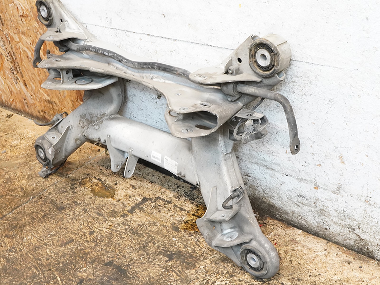 05-14 Bentley Continental GT Coupe Subframe Crossmember Cradle Rear 4E0907503C