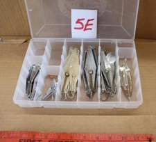 Lot 5E Tackle Box Of Fishing Spoon Lures James Clark Squid 1x Johnson's Minnow