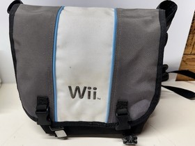 Nintendo Wii Console Bundle Lot 10 Games Wii Travel Bag and Controllers READY !!