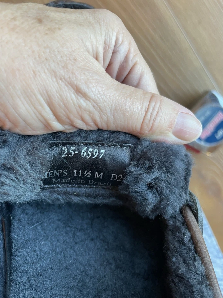 Johnston & Murphy Leather Moccasin Slippers Loafers Black Shearling 11.5M - Image 4 of 4