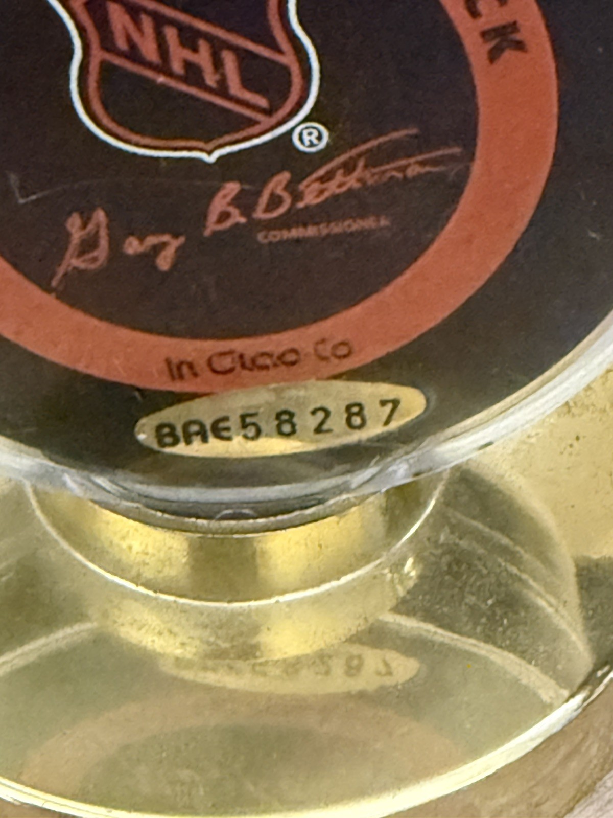 Wayne Gretzky Autograph New York Rangers Hockey Puck PSA/DNA COA BAE58287 Signed view 5