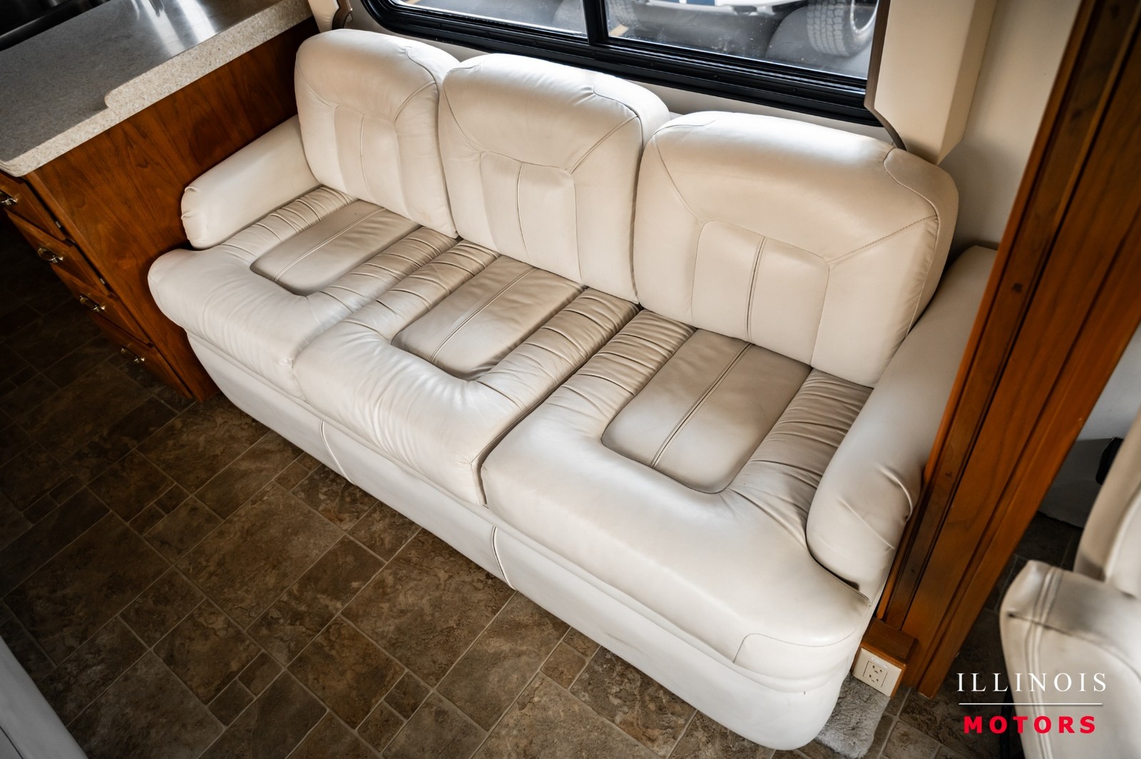 2000 Fleetwood  thumbnail 32