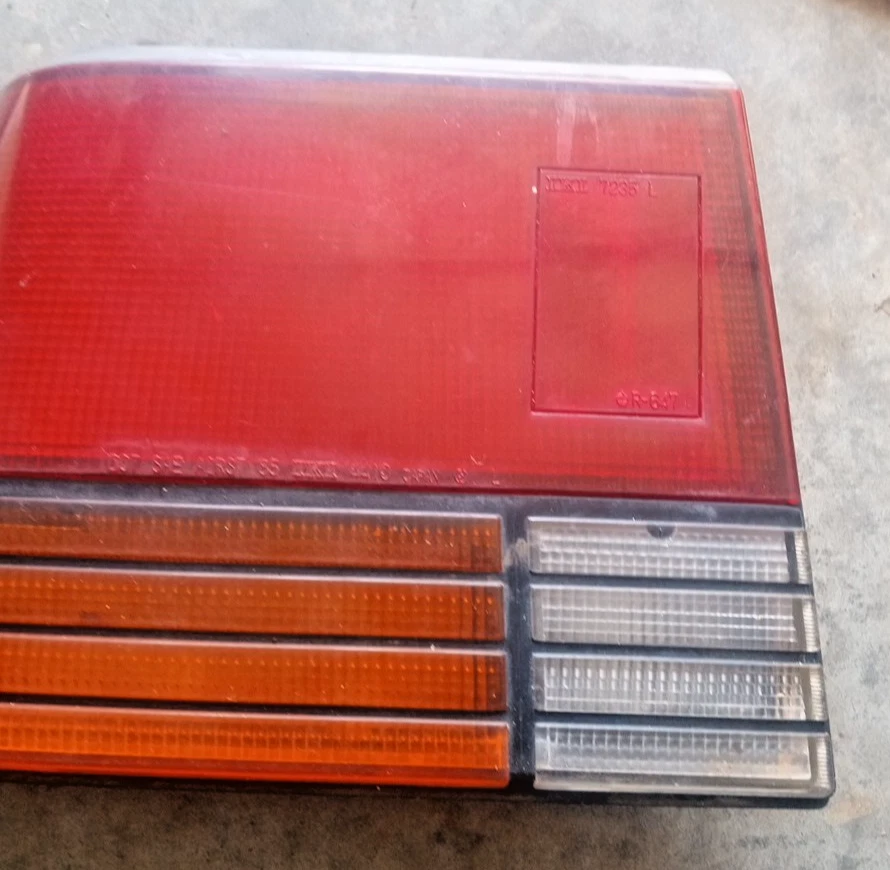 Luz trasera izquierda conductor Chevrolet Spectrum 1985-86 OEM, 166-58105A LOC-171DG Foto 4 de 4