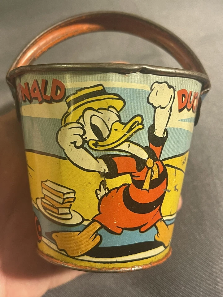 Balde de praia vintage 1939 Litho Disney Pato Donald brinquedo Ohio arte balde e pá - Imagem 3 de 4