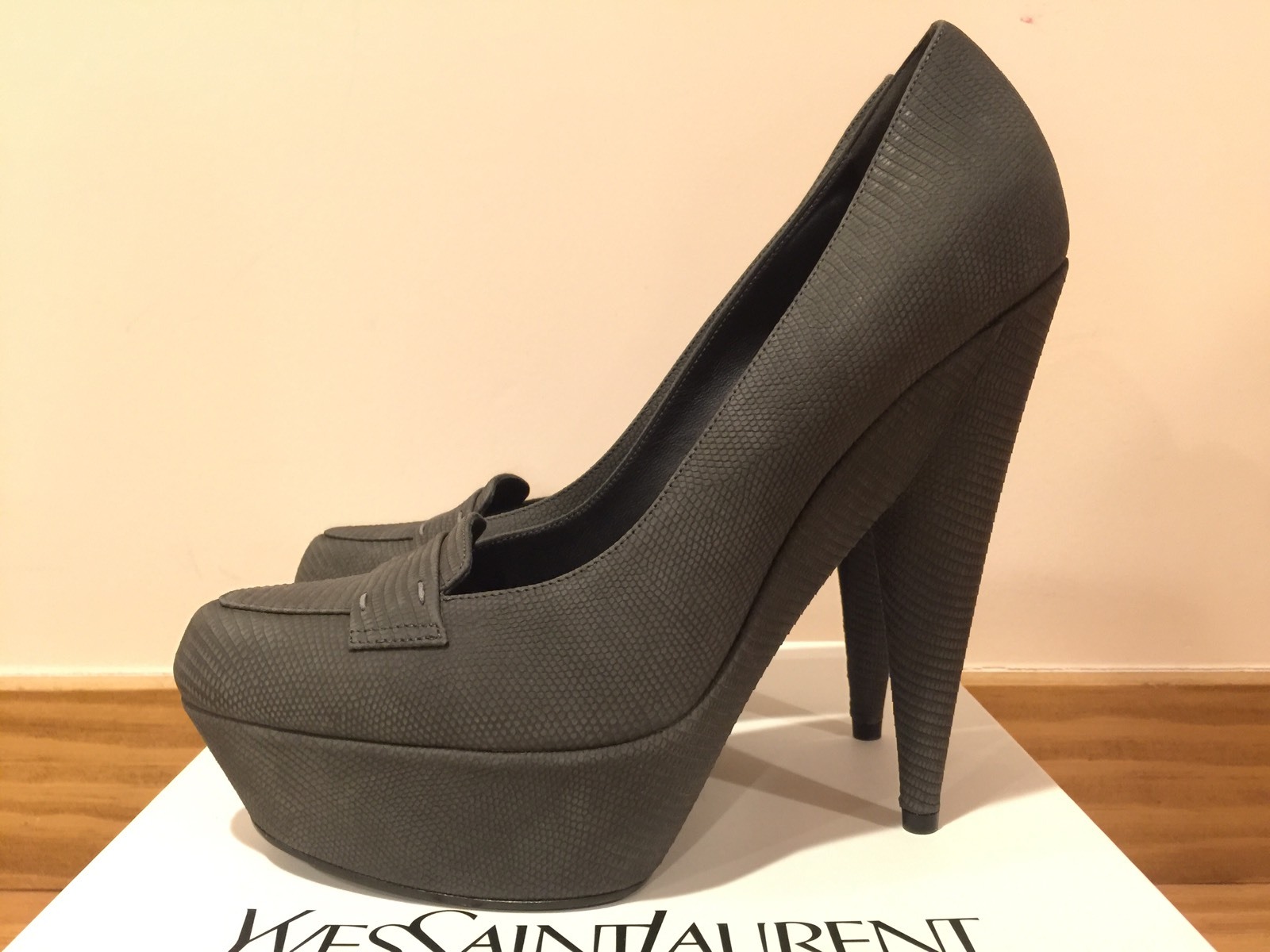 YSL SAINT LAURENT ALIAMA CALZE PLATFORM DONNA NUOVE CON SCATOLA TAGLIA 40 (US10)
