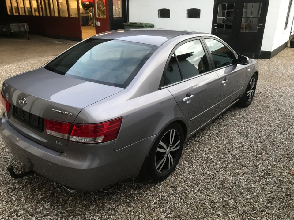 Hyundai sonata 3