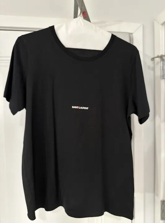 Saint Laurent scatola t shirt logo