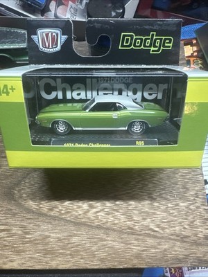 M2 1971 Dodge Challenger Green 32600-95 1/64