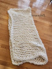 Casaluna Chunky Hand Knit Ivory Decorative Bed Throw