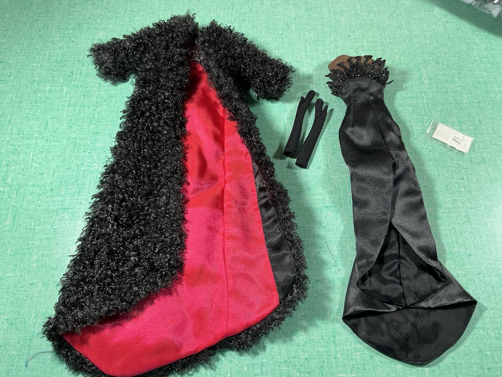 INTEGRITY JOSEPHINE BAKER HOLLYWOOD ROYALTY Ensemble Gown Coat Gloves