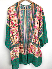 Umgee Boutique Kimono Top Women's Size Medium Green Pink Floral