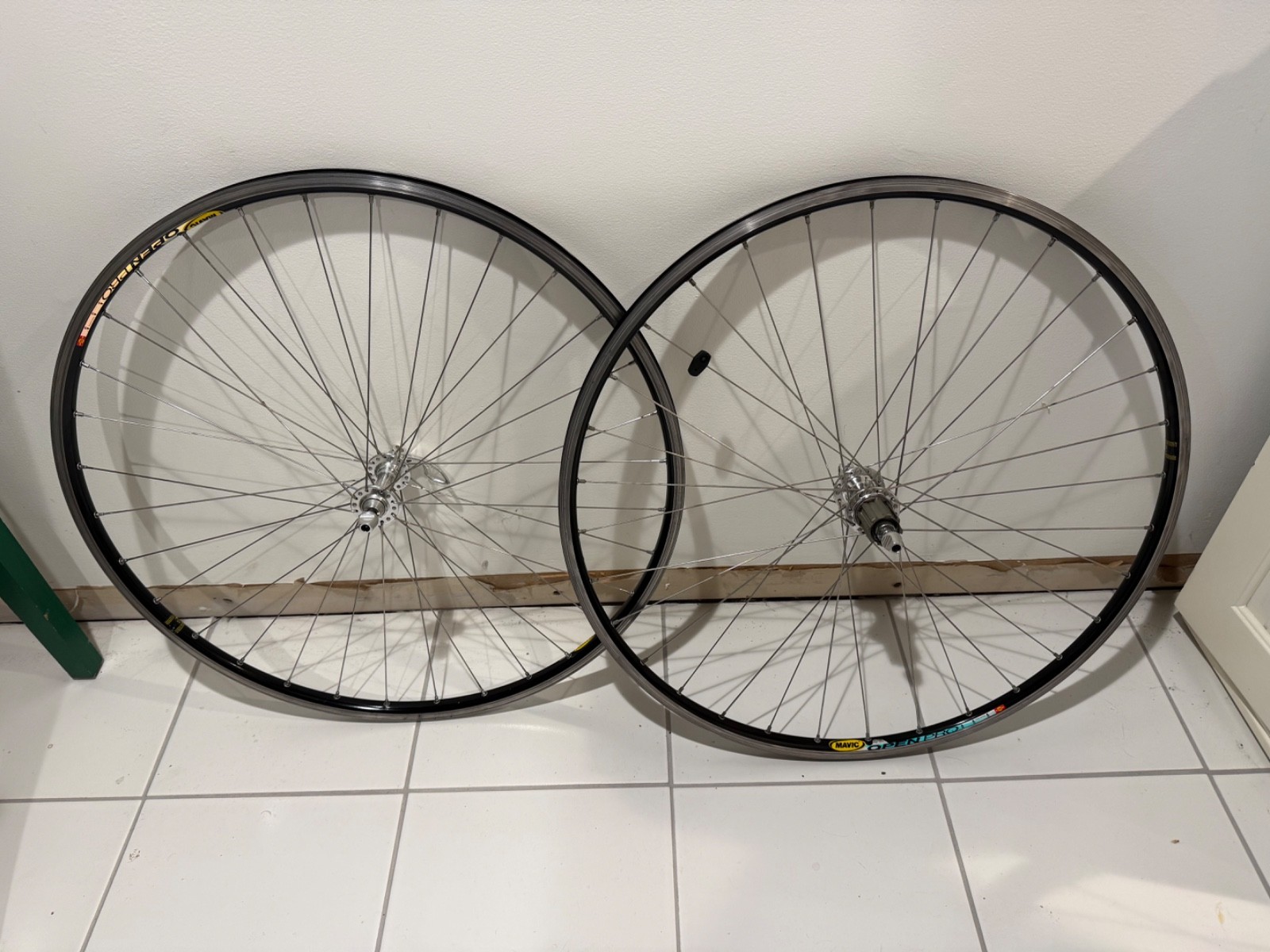Mavic Open Pro 700c Clincher Wheelset, Velocity Hubs, Campy 