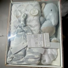 BANANAFISH Cozy Dream 4PC Crib Bedding Set Blanket Plush Hat Socks Elephant